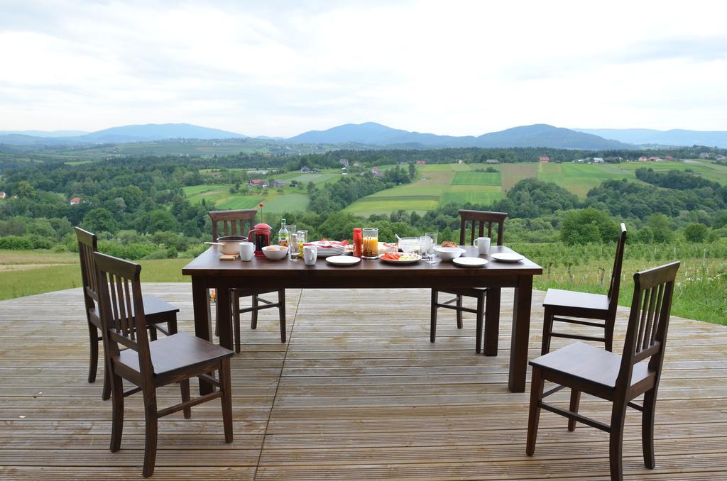 Fantastic View Vineyard Beskid Mountains Gruszow  Buitenkant foto